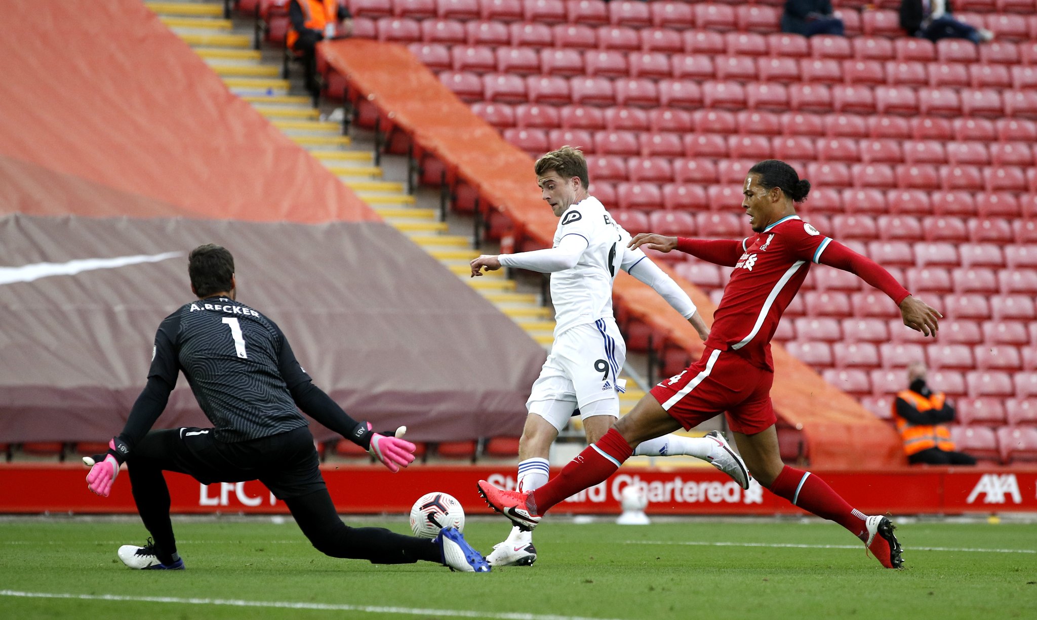 配训练与学 配训练与学